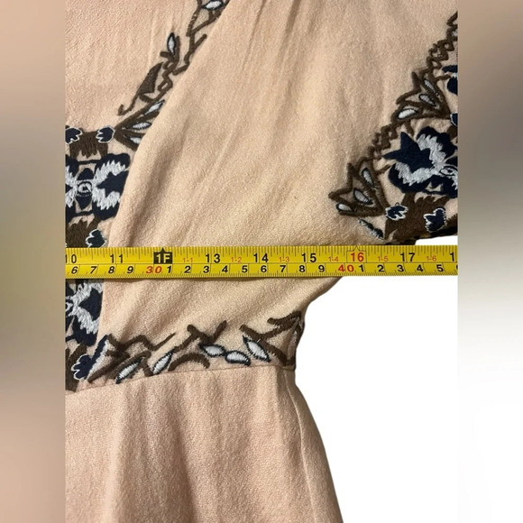 Anthropologie Korovilas Yulia Creamy Thick Knit Embroidered Mini Dress Sz 4 - Picture 9 of 10